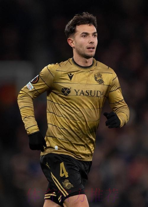 罗马诺：皇马今夏的优先目标仍是阿诺德